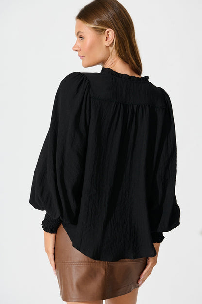 Solara Top in Black