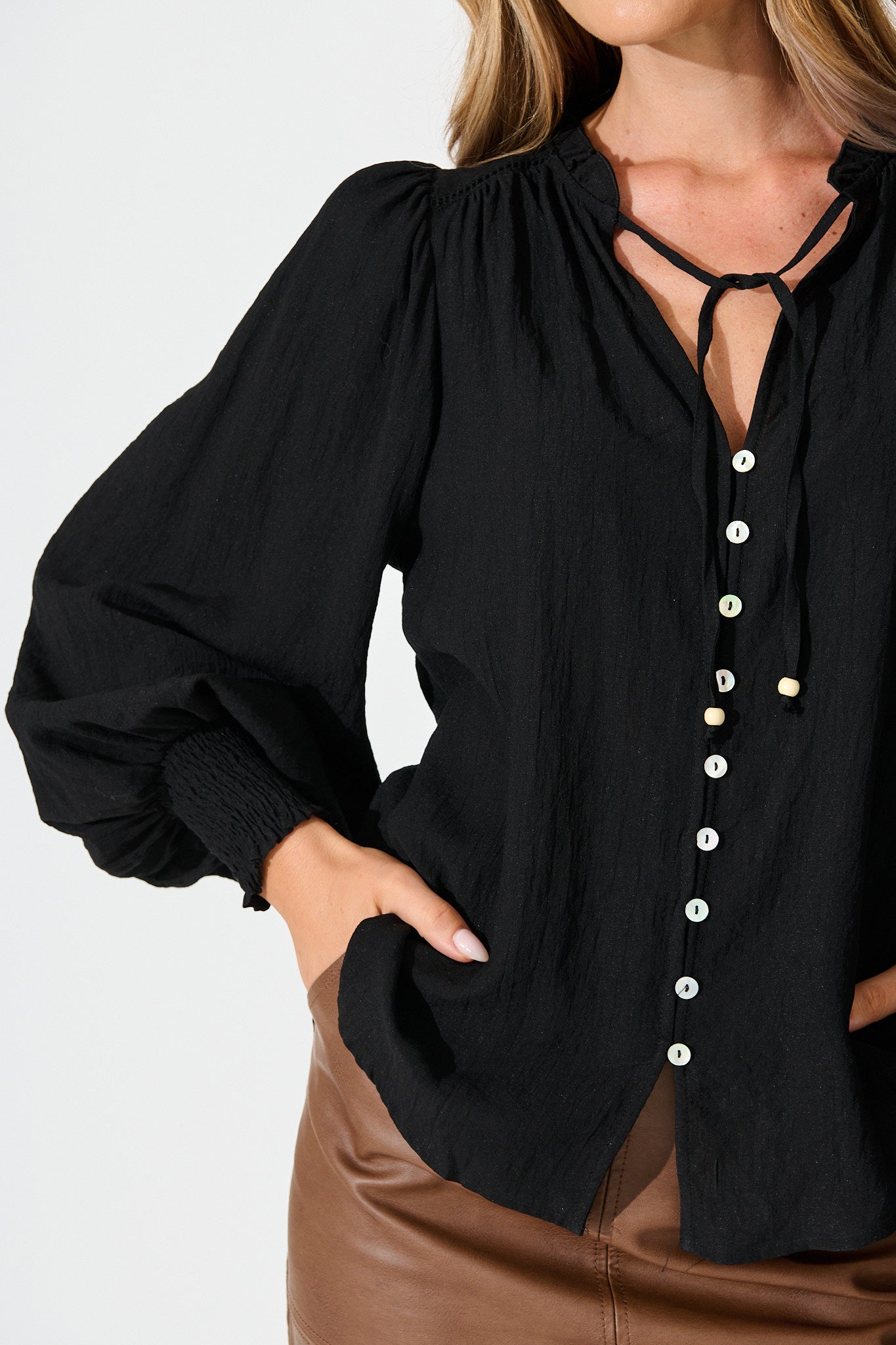 Solara Top in Black