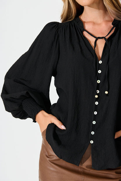 Solara Top in Black