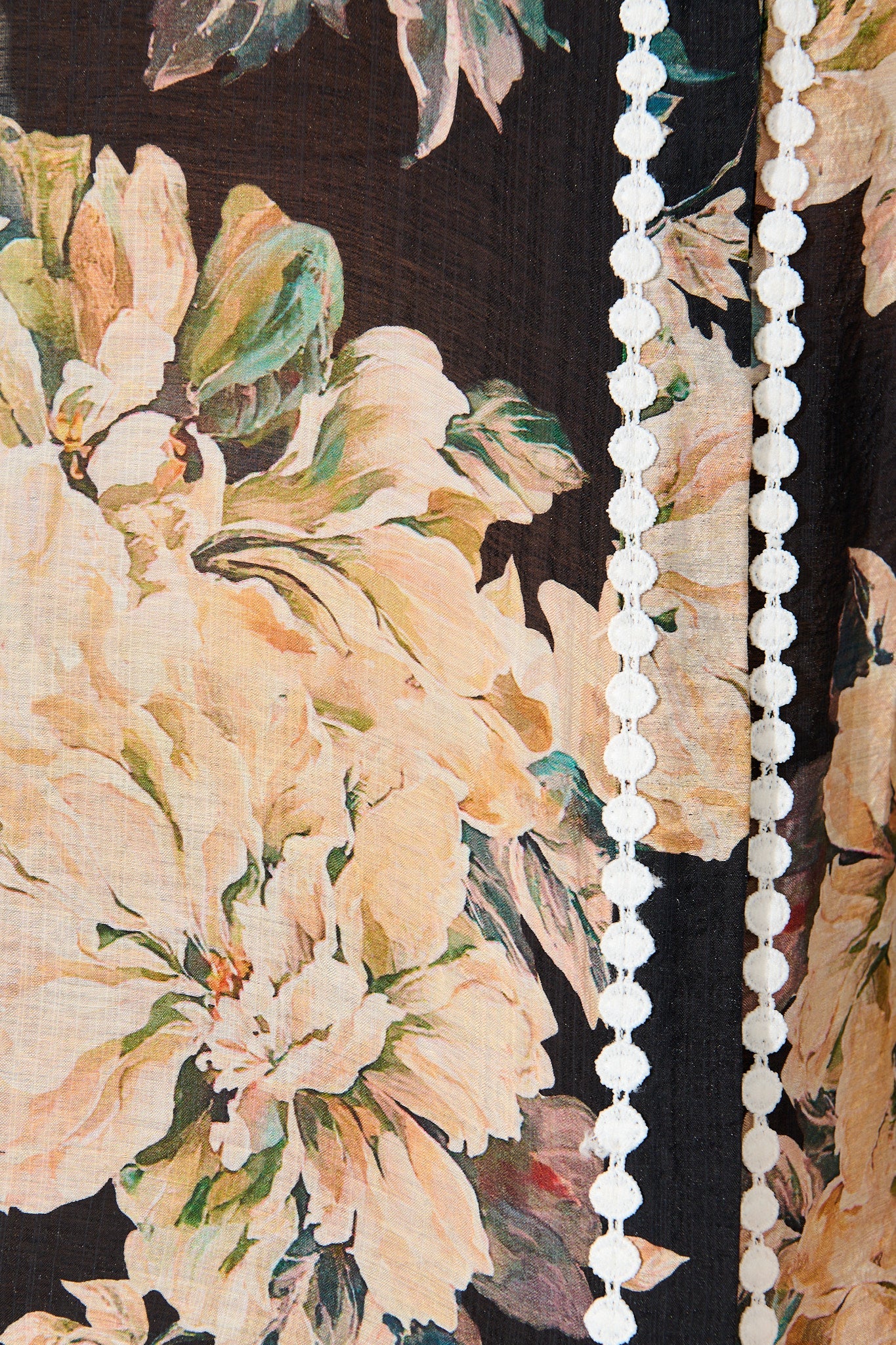 Lynelle Shirt in Black Floral with White Contrast Trim