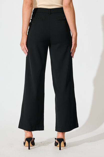 Annika Pant in Black