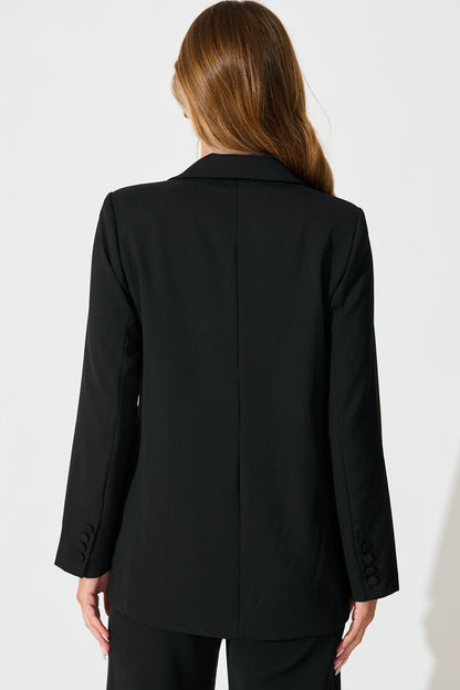 Ariana Blazer in Black