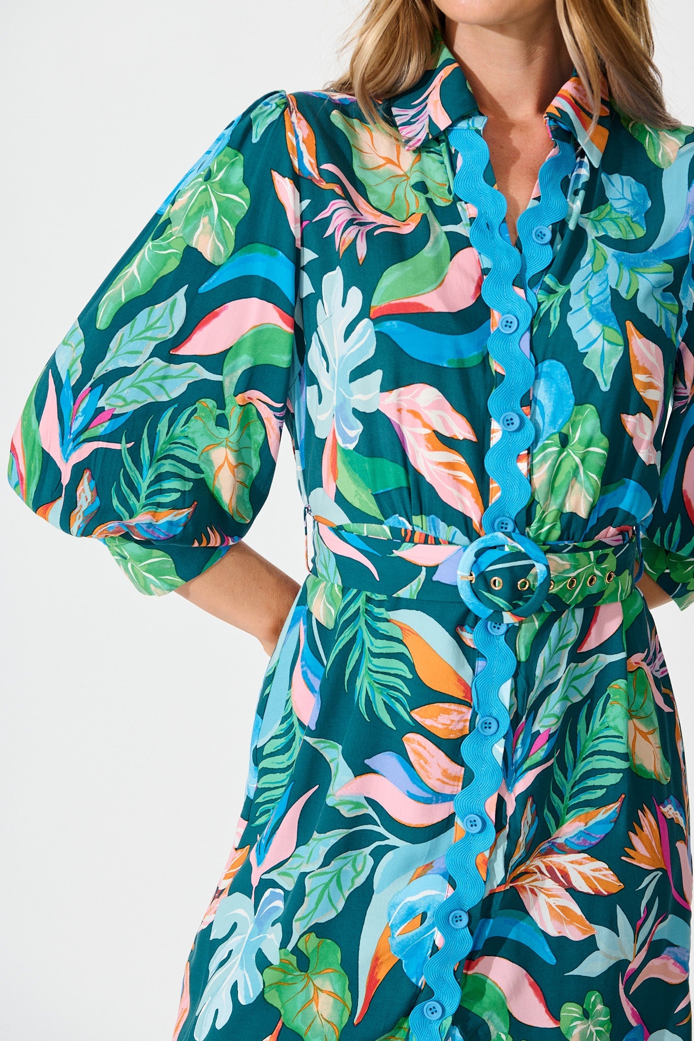 Amico Dress in Teal with Multi Leaf Print