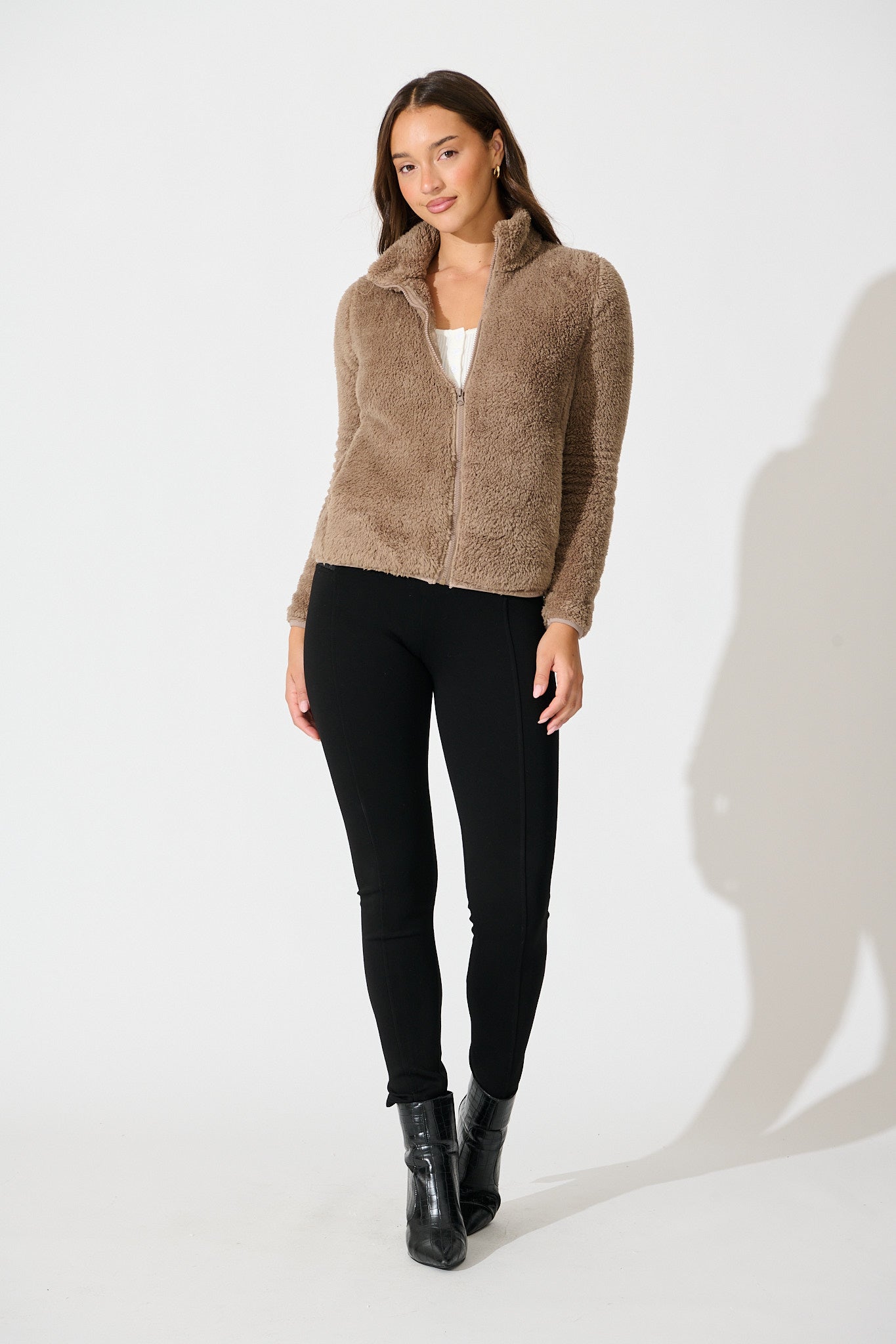 Linea Fluffy Jacket In Mocha