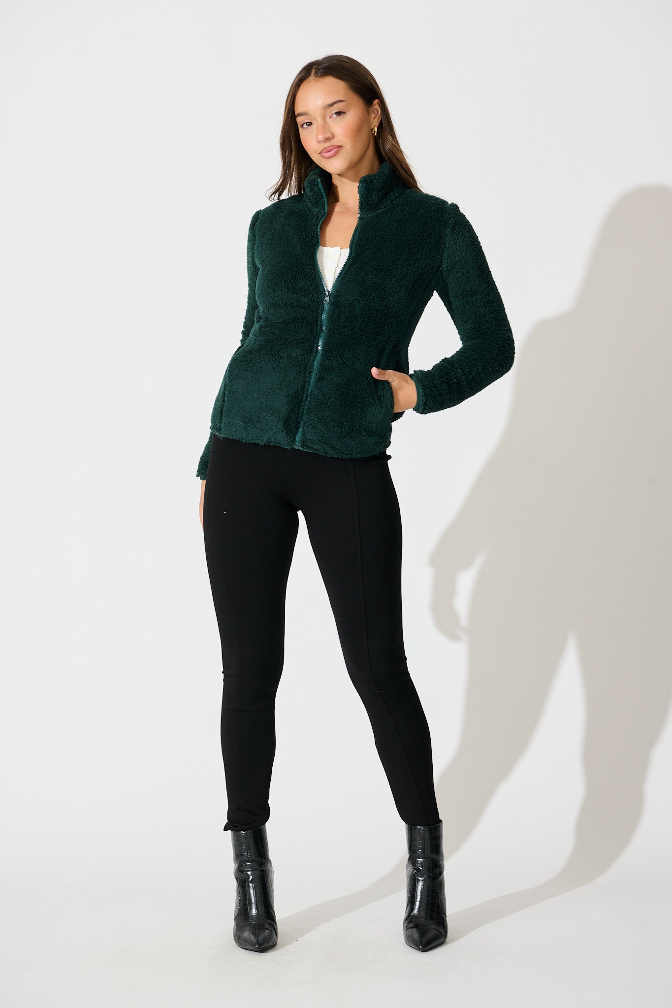 Linea Fluffy Jacket In Forest Green