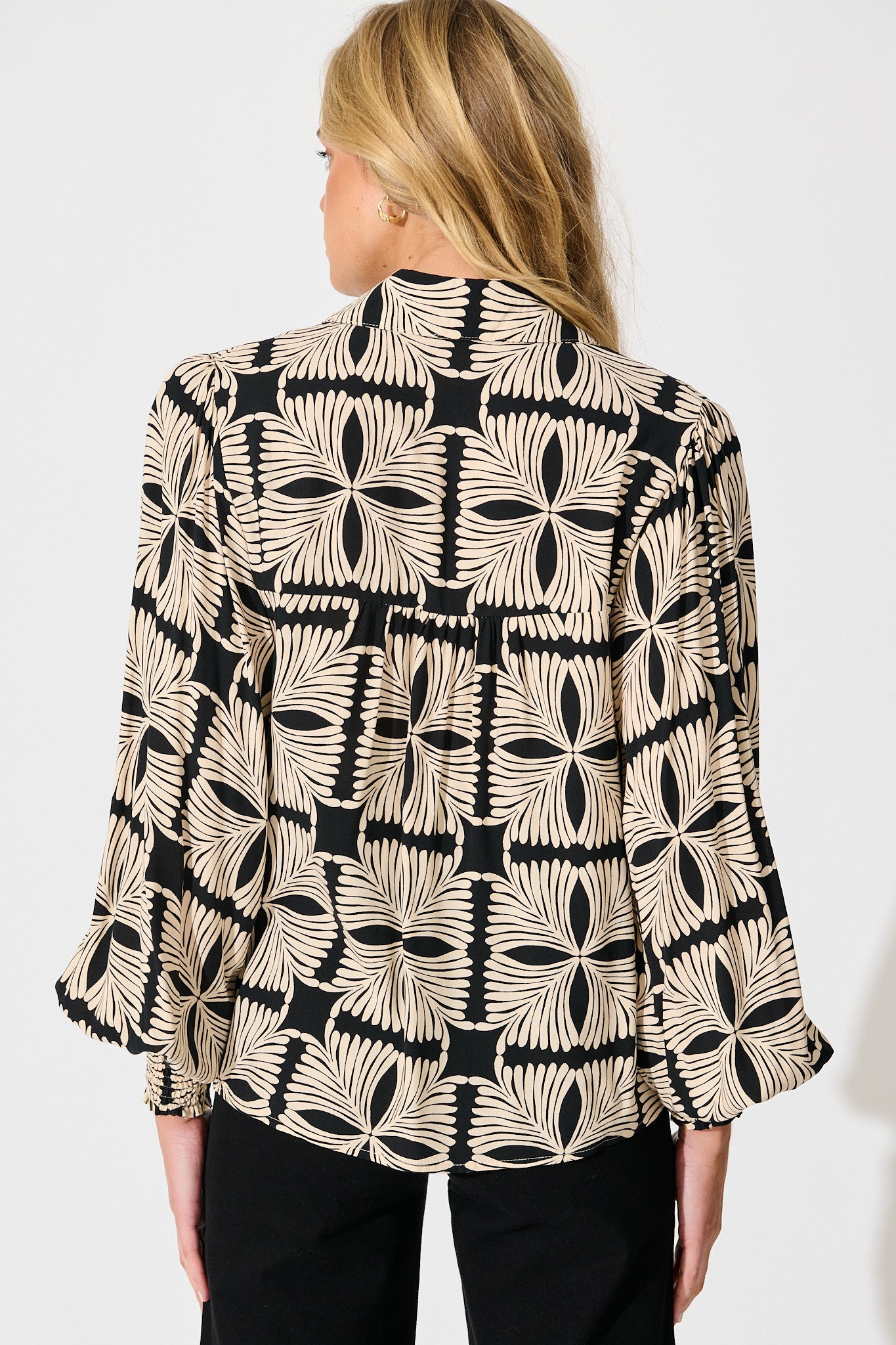 Esra Shirt in Cream with Black Tile Print