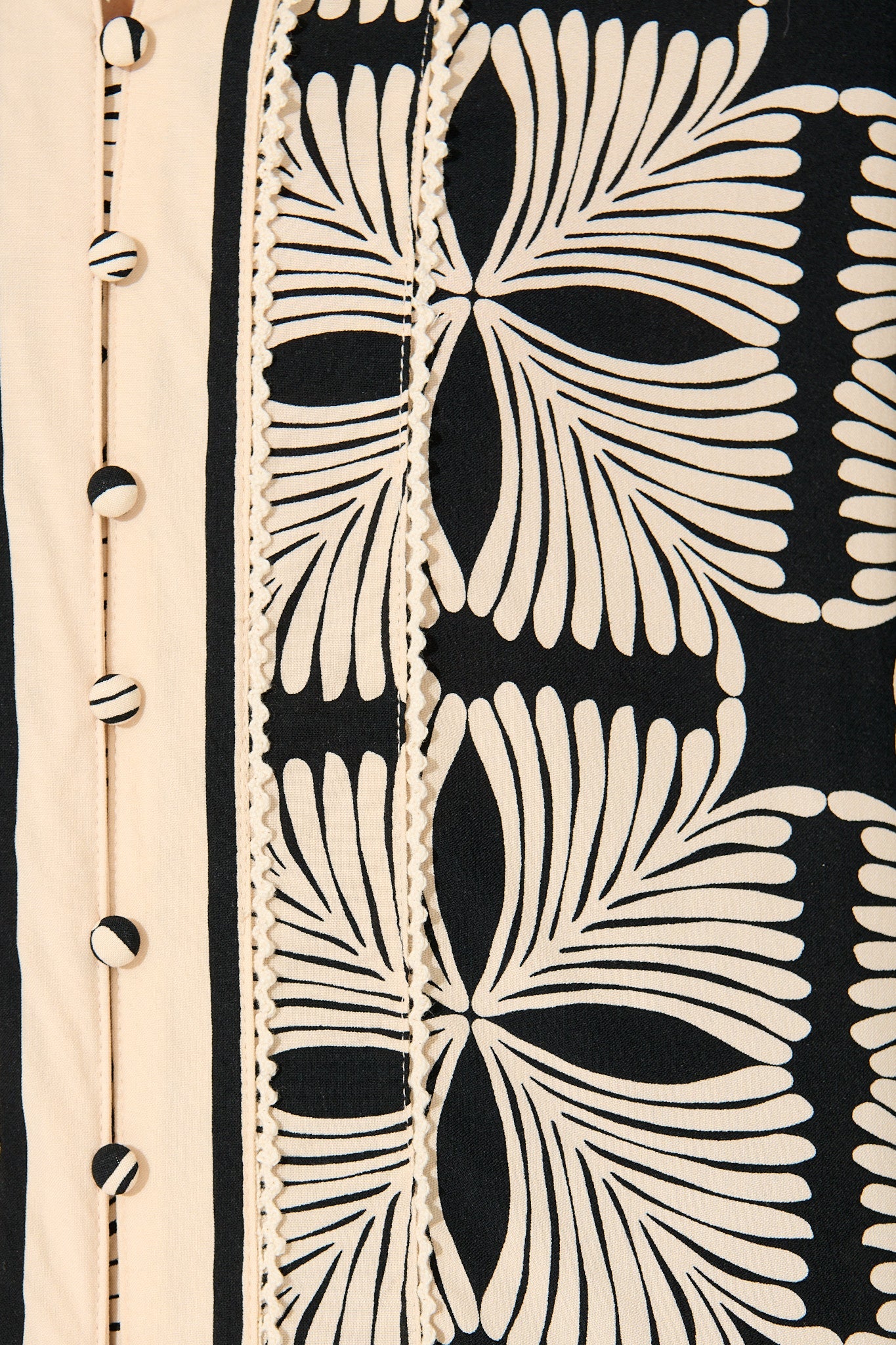 Esra Shirt in Cream with Black Tile Print