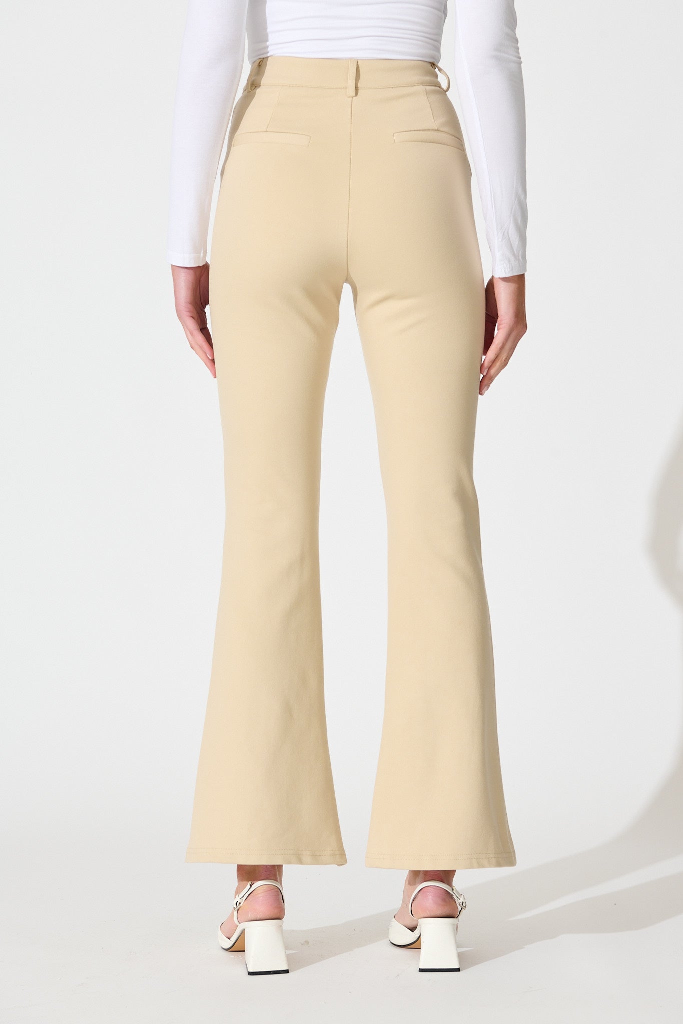 Workflow Stretch Pintuck Pant in Beige