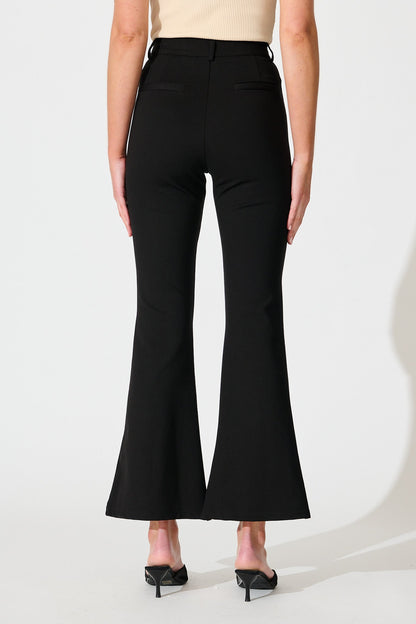 Workflow Stretch Pintuck Pant in Black