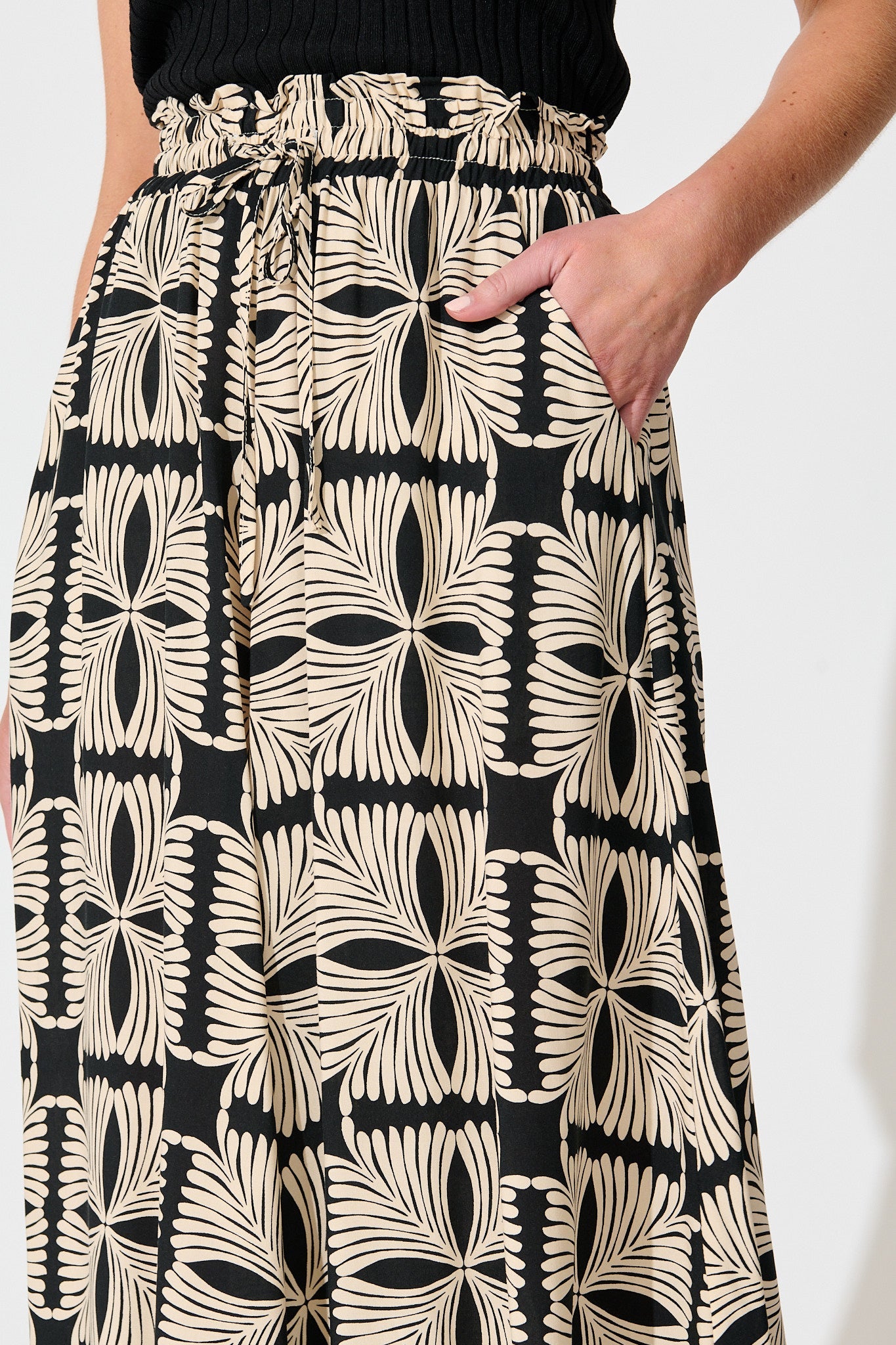 Mariah Petite Pant in Cream with Black Tile Print