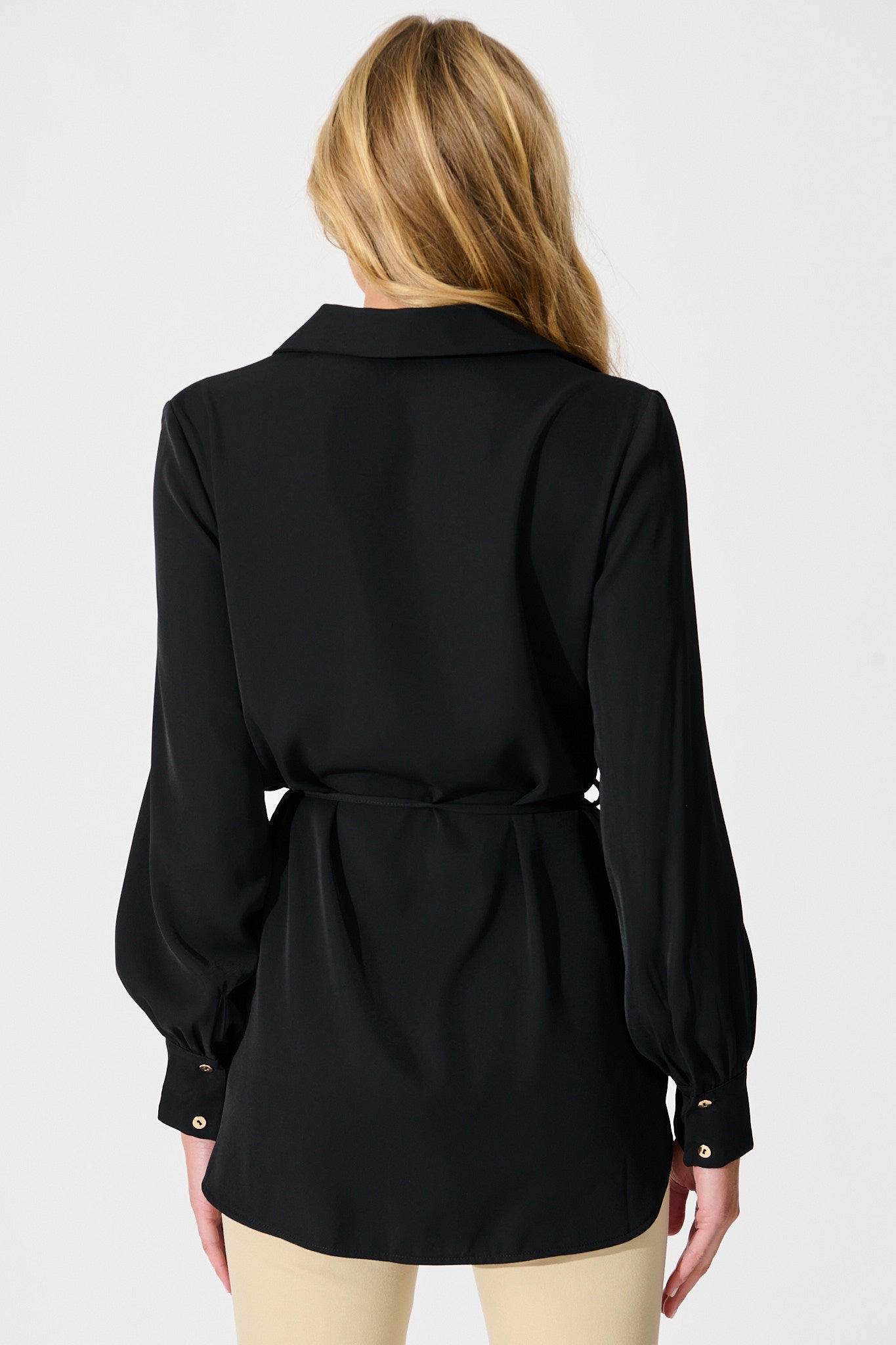 Office Muse Shirt in Black