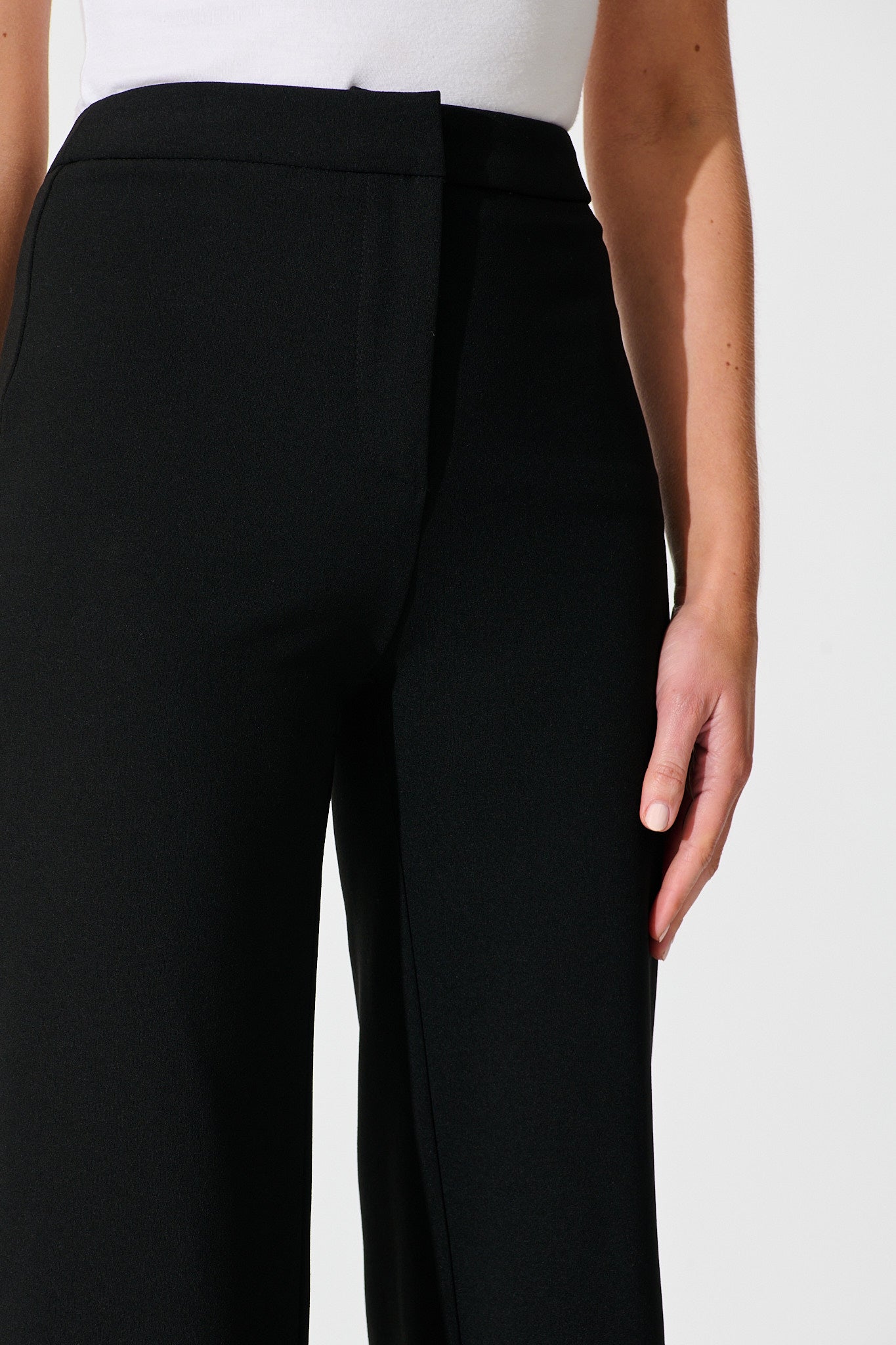 Executive Edge Pant in Black