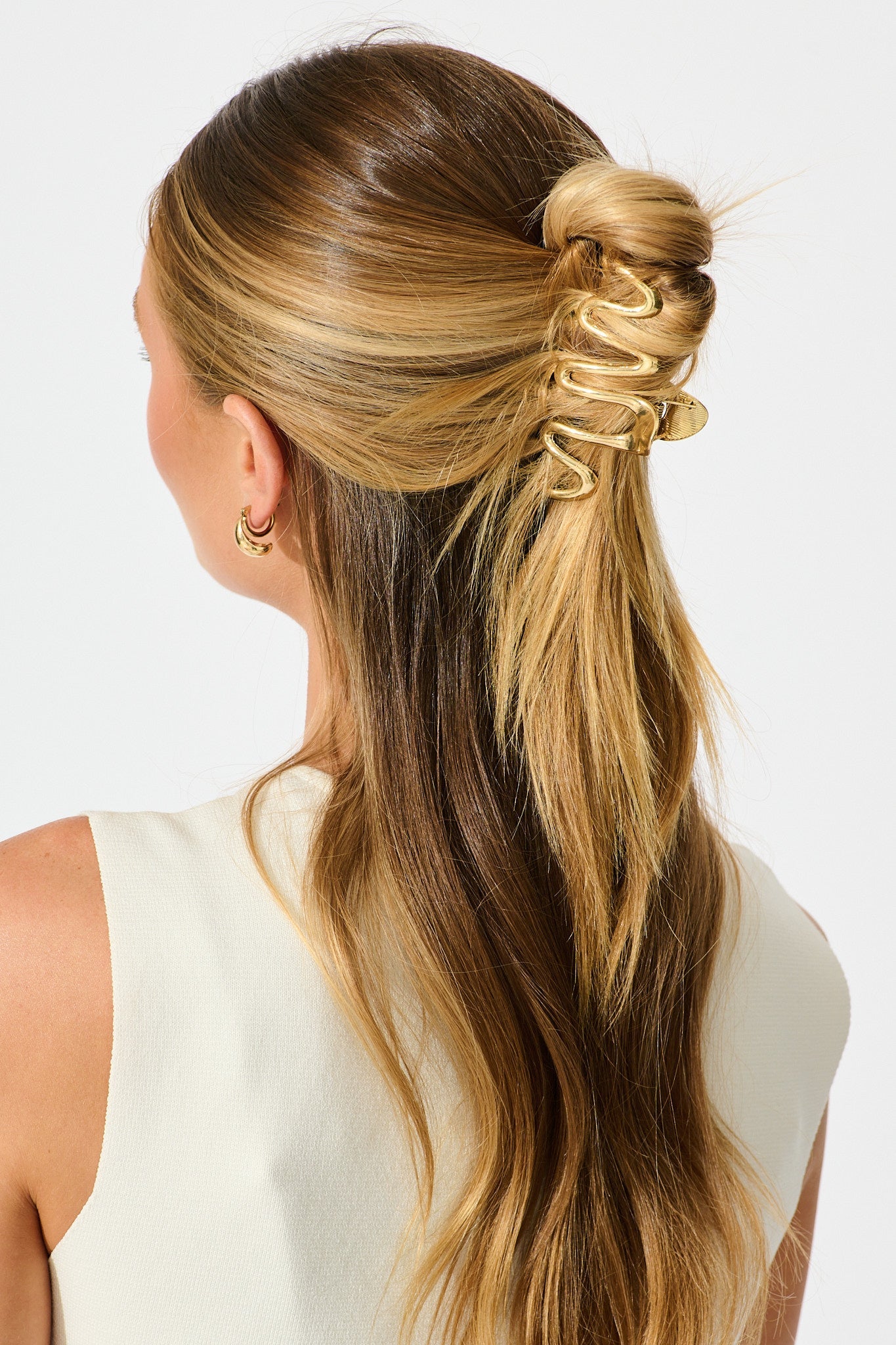 Alanis Hair Claw in Gold