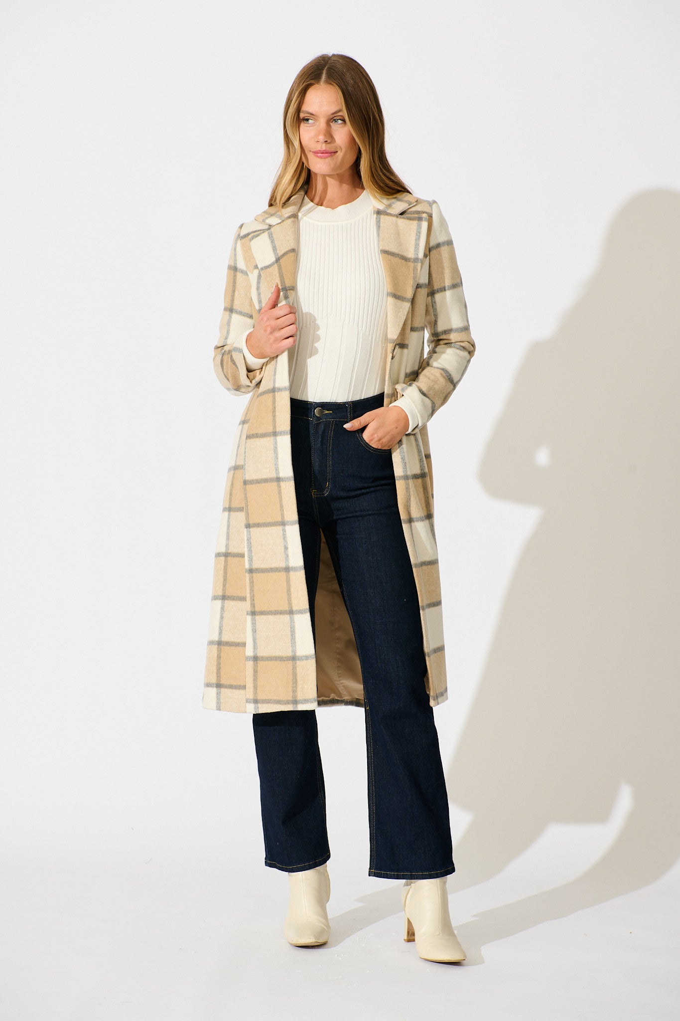 Lexington Coat in in Beige Check