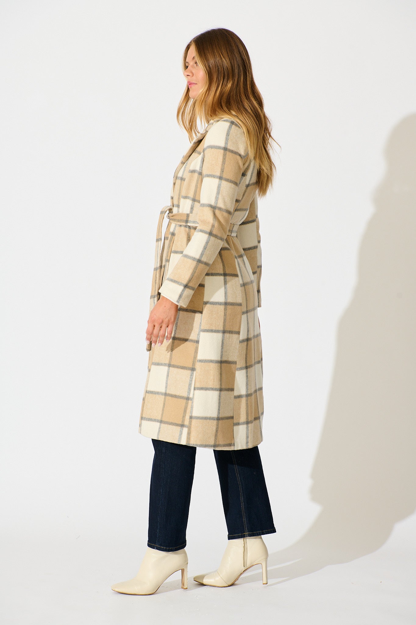 Lexington Coat in in Beige Check
