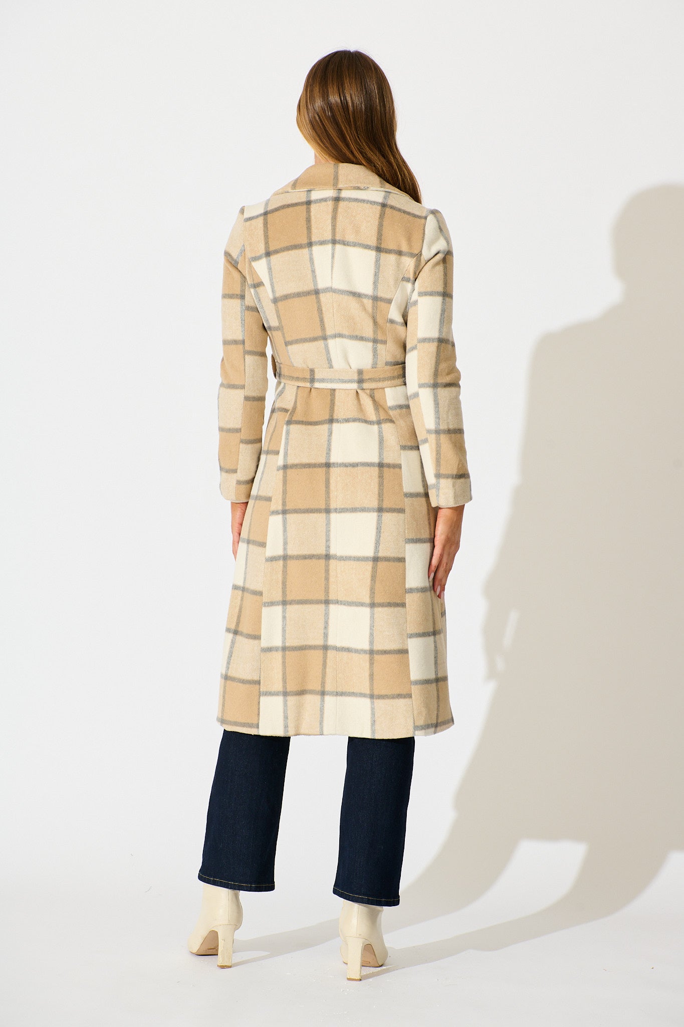 Lexington Coat in in Beige Check