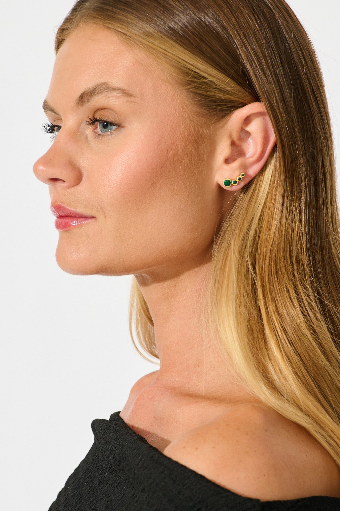 Meteorites Stud Earrings in 18k Gold Plated with Emerald Stones