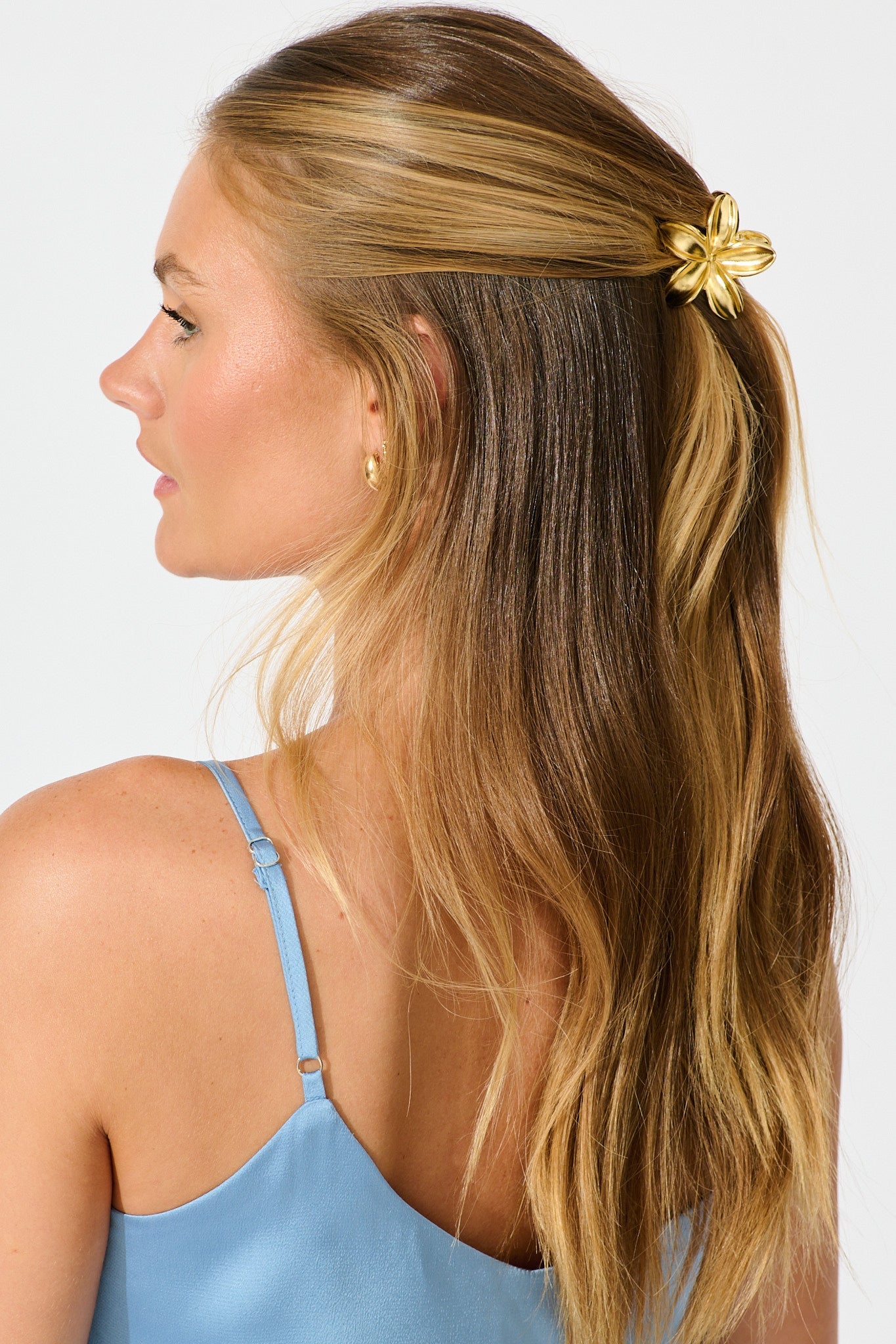 Frangipani Mini Metal Hair Claw in Gold