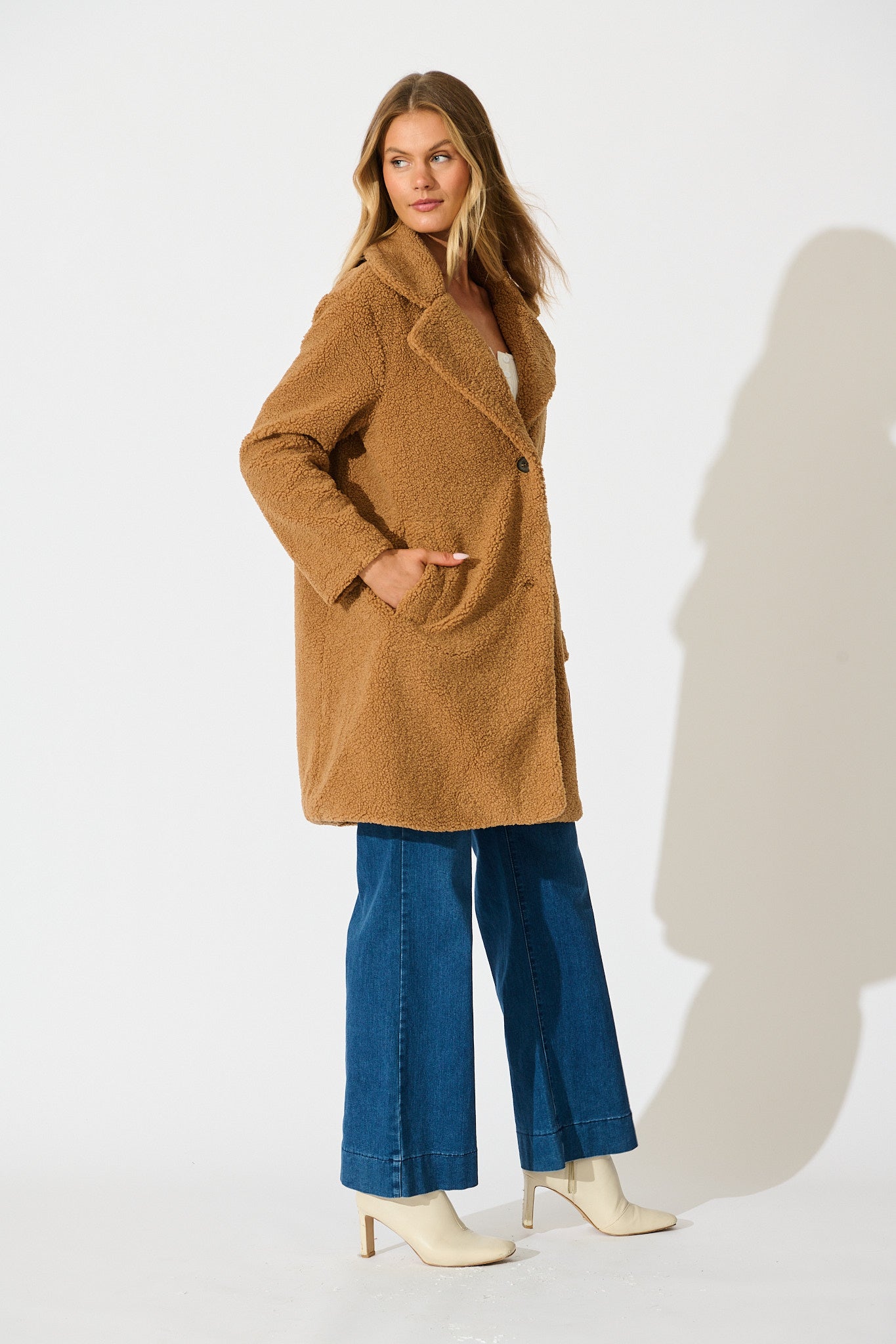 Lavish Teddy coat in Mocha