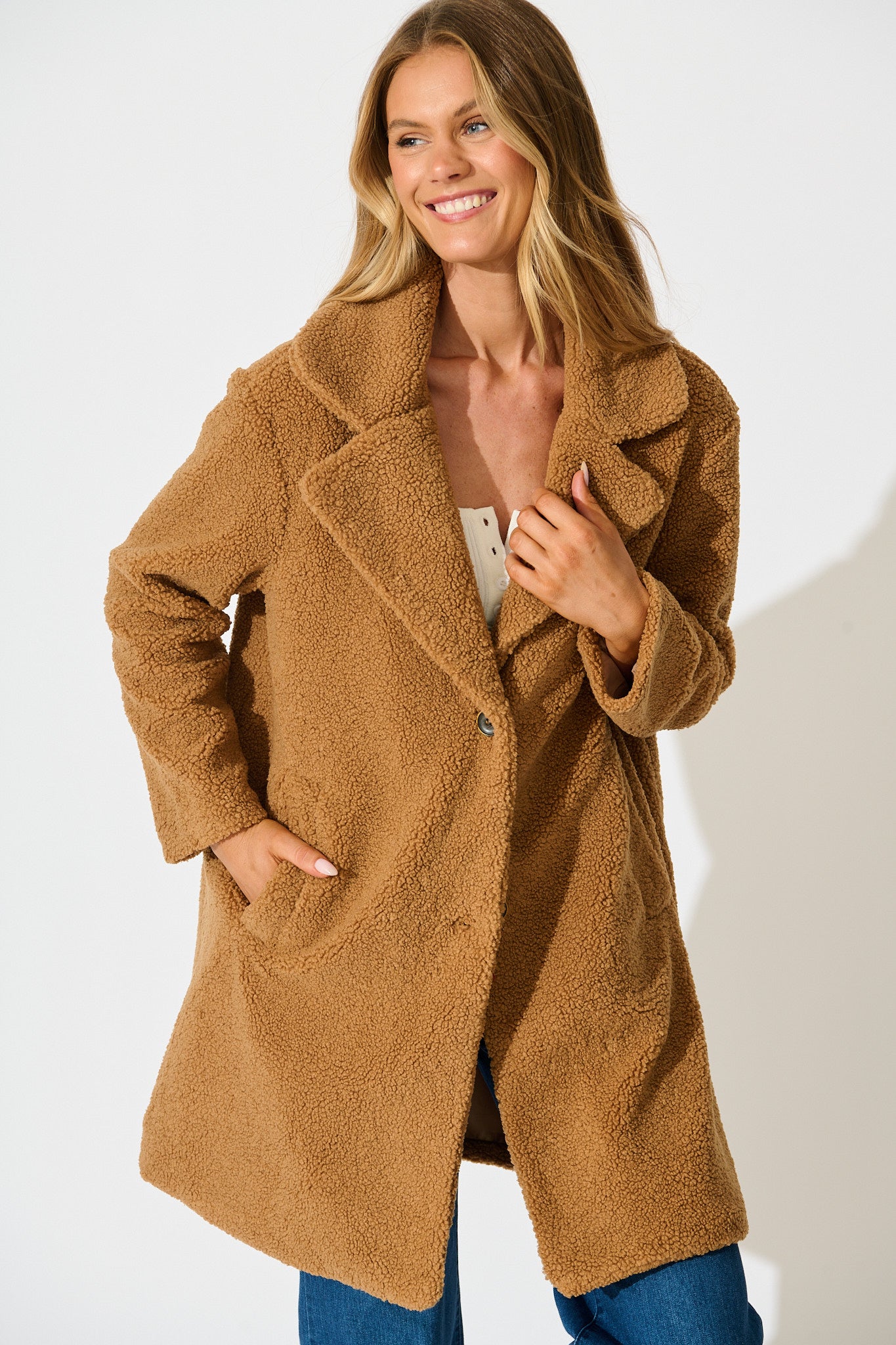Lavish Teddy coat in Mocha