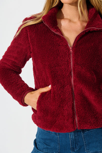 Linea Fluffy Jacket in Wine