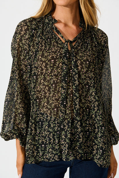 Zahara Top in Black Multi Floral Plisse