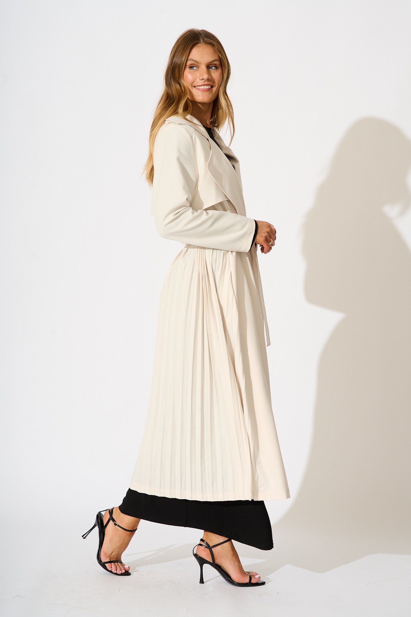 Captivating Trench Coat in Beige