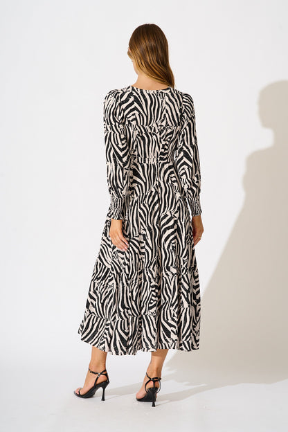 Neveena Maxi Dress In Black with Cream Print