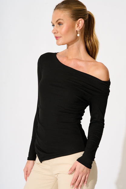 Selene Top in Black