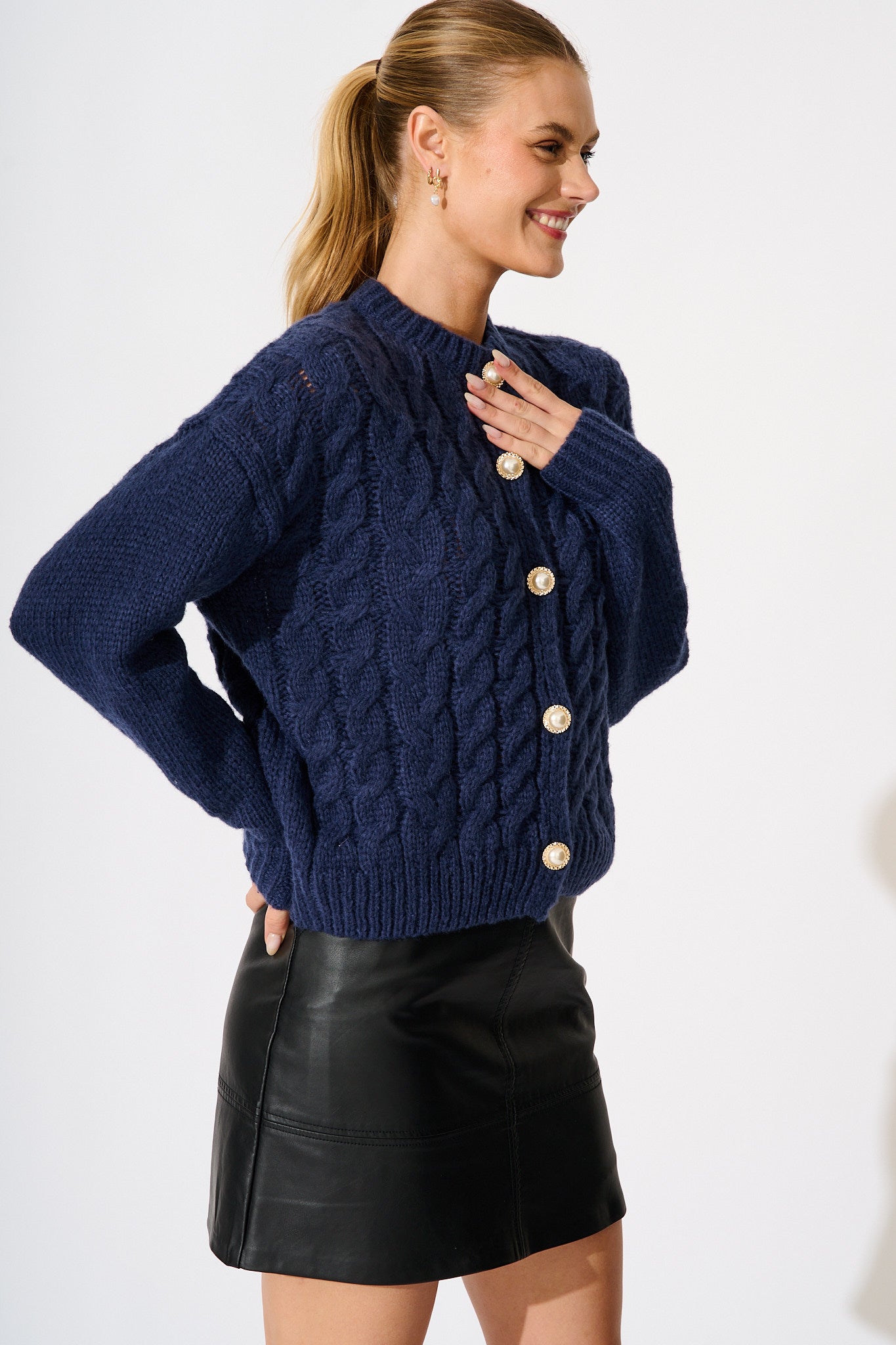 Newport Knit Cardigan in Navy
