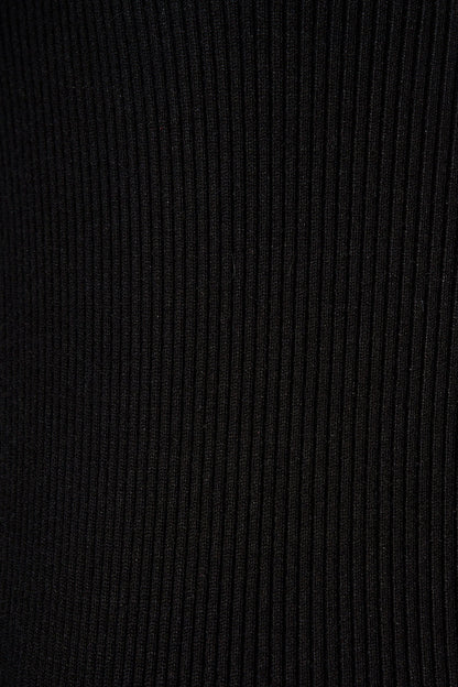 Riveria Knit Top in Black