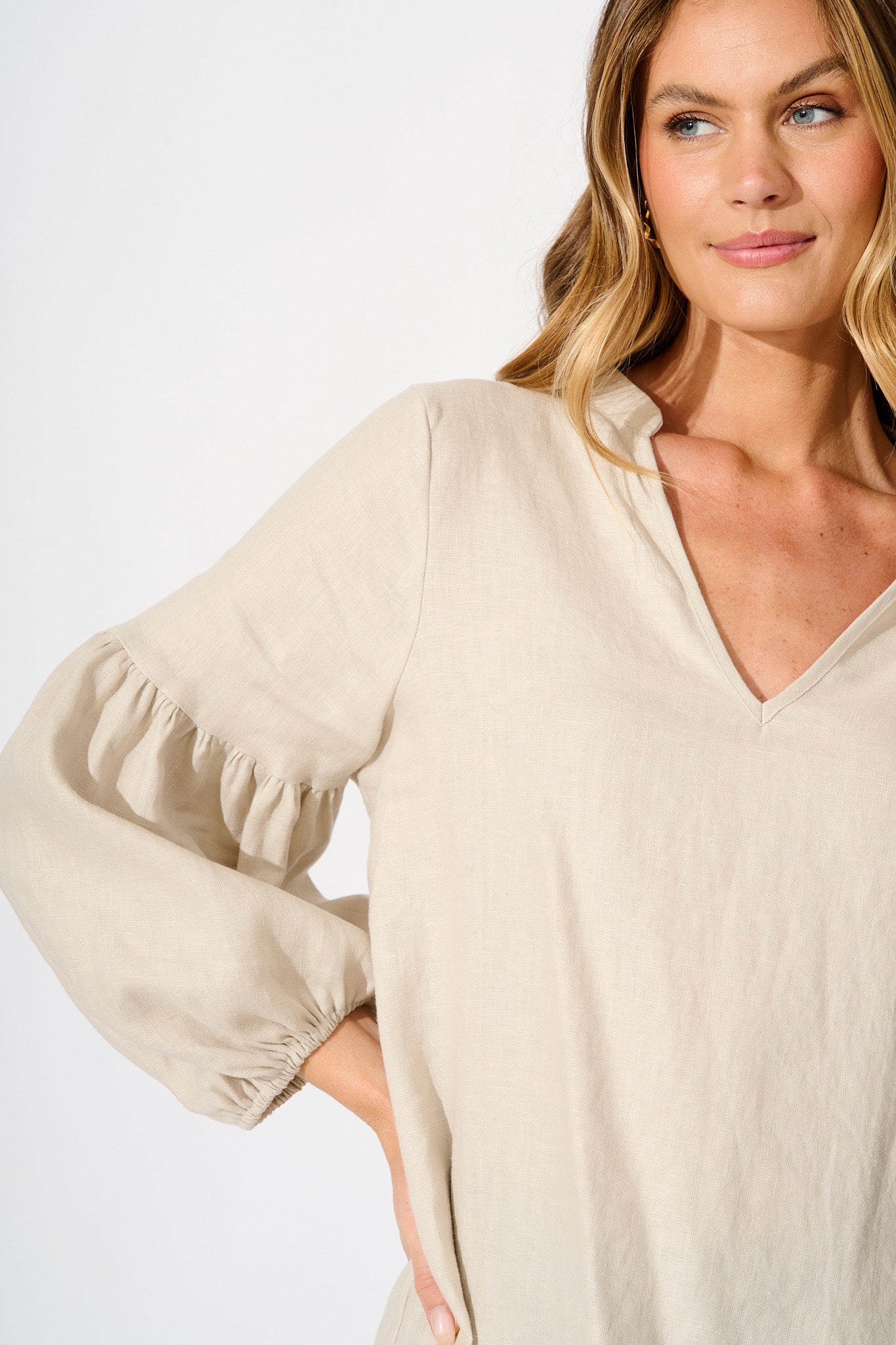 Jasper Top in Beige Linen