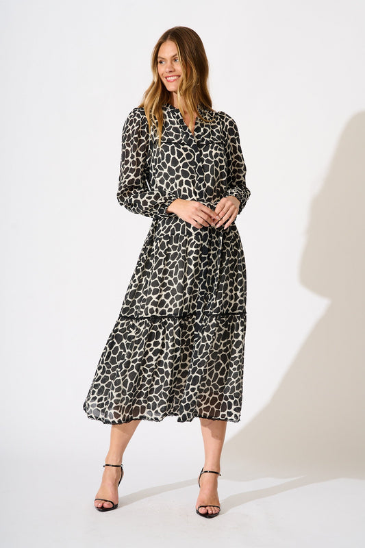 Avery Midi Dress in Black and White Spot