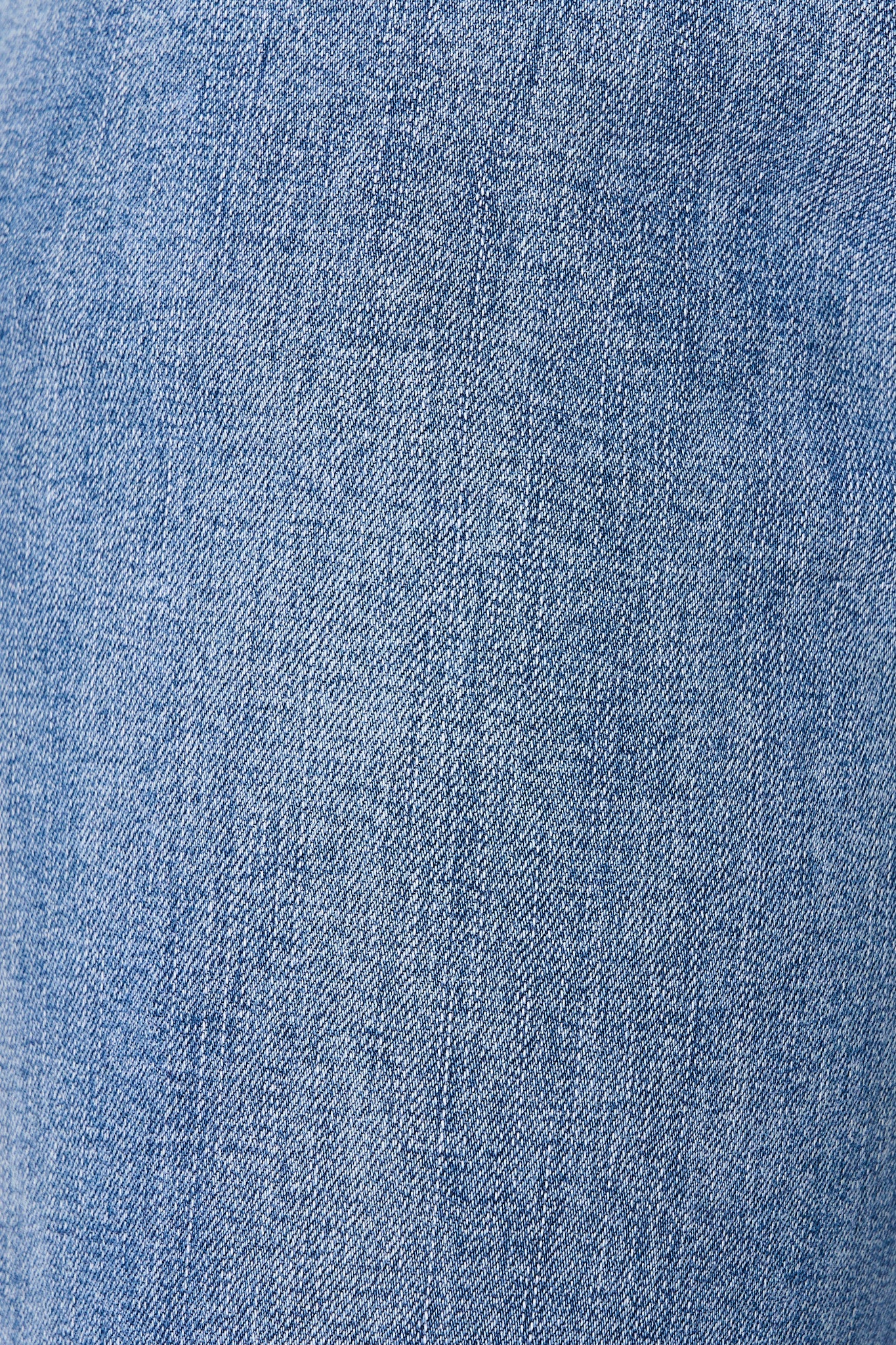 Studio Mid Rise Straight Leg Jean in Blue Denim