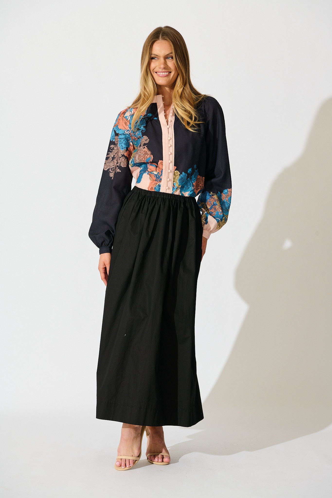 Secret Bloom Blouse Top in Black Multi Floral Linen Blend