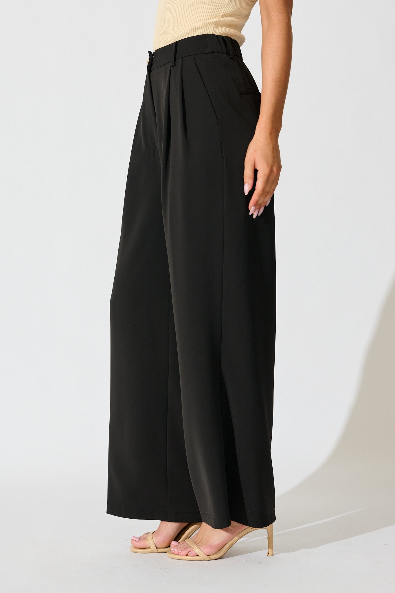 Office Hours Pant in Black