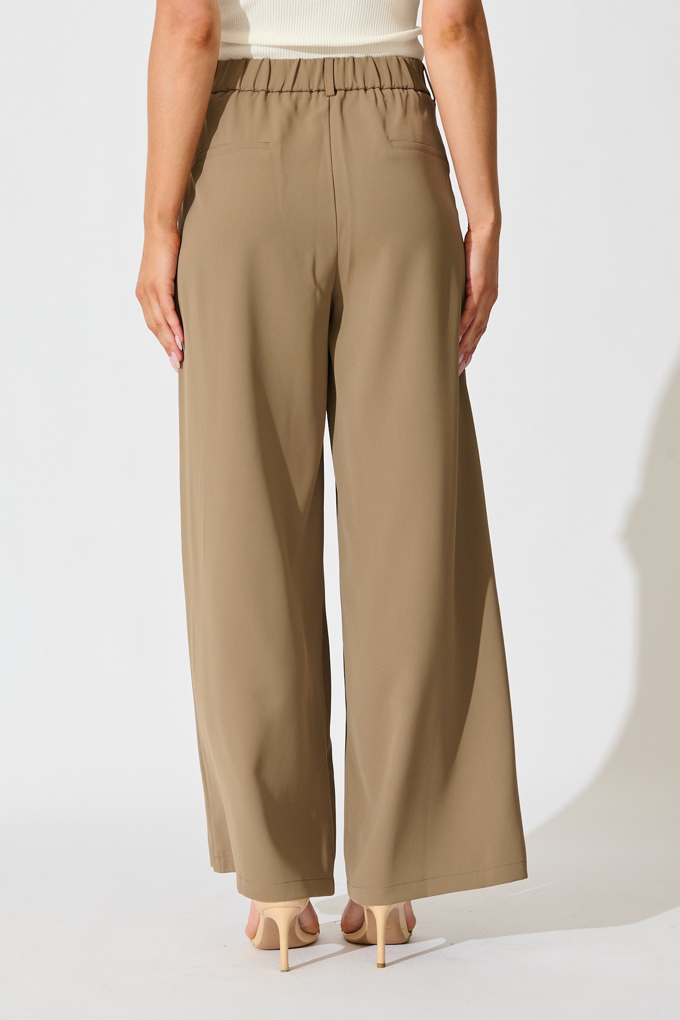 Office Hours Pant in Taupe