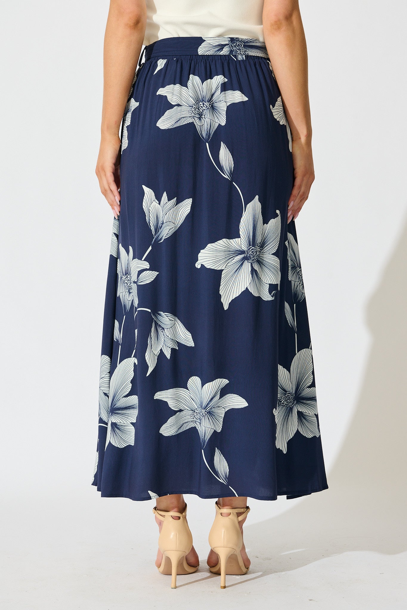 Tyra Maxi Skirt in Navy with White Floral Print