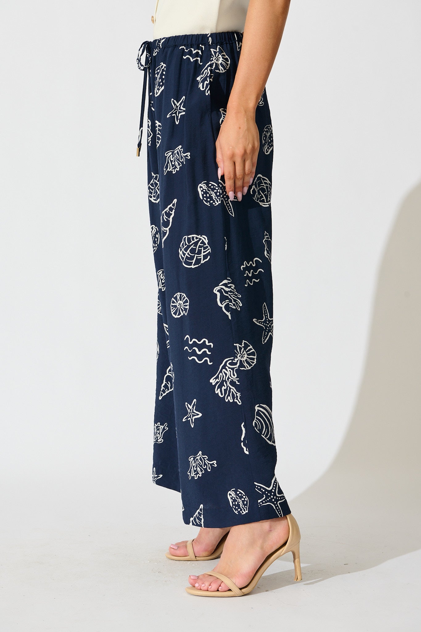 Romeo Pant in Navy with White Shell Print