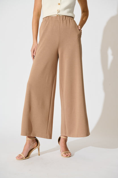 Jeannette Pant in Camel