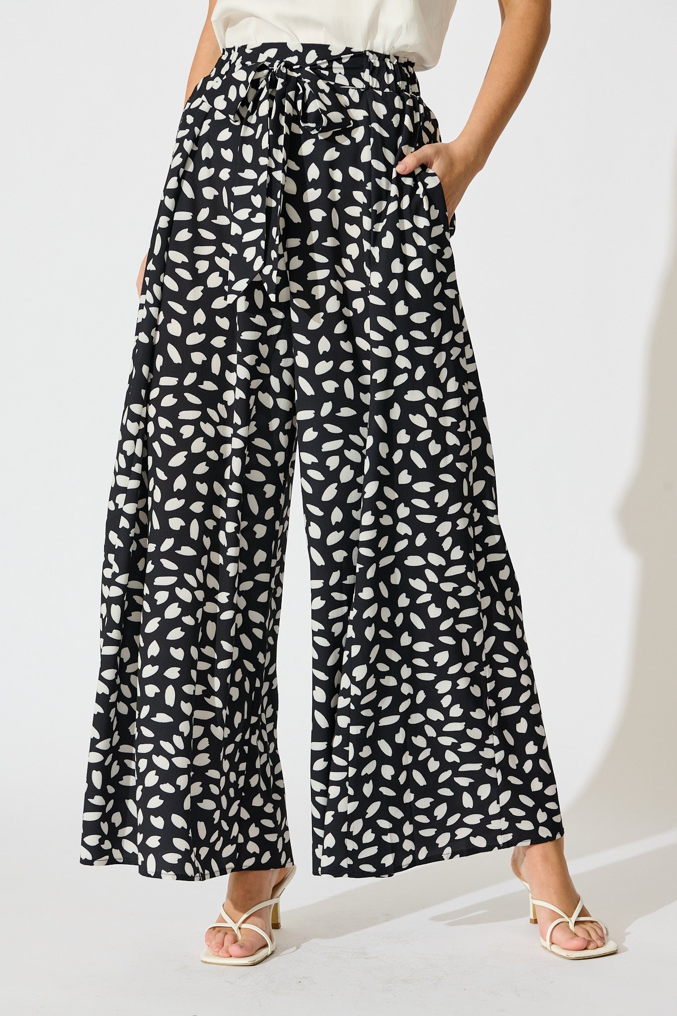 Page Pants in Black and White Leaf