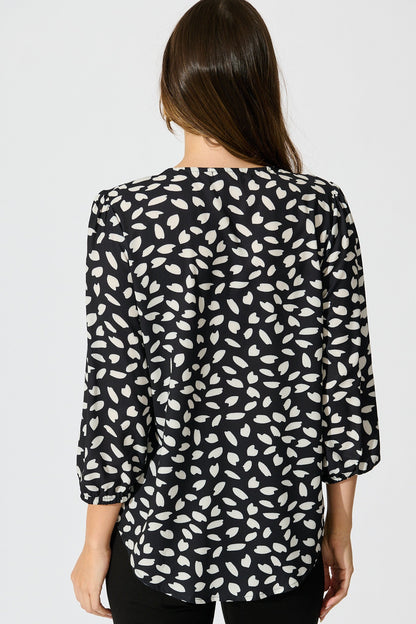 Viviani Zip Top in Black and White Leaf