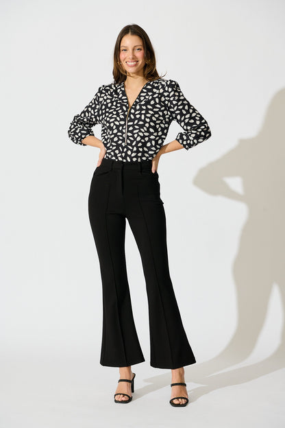 Viviani Zip Top in Black and White Leaf