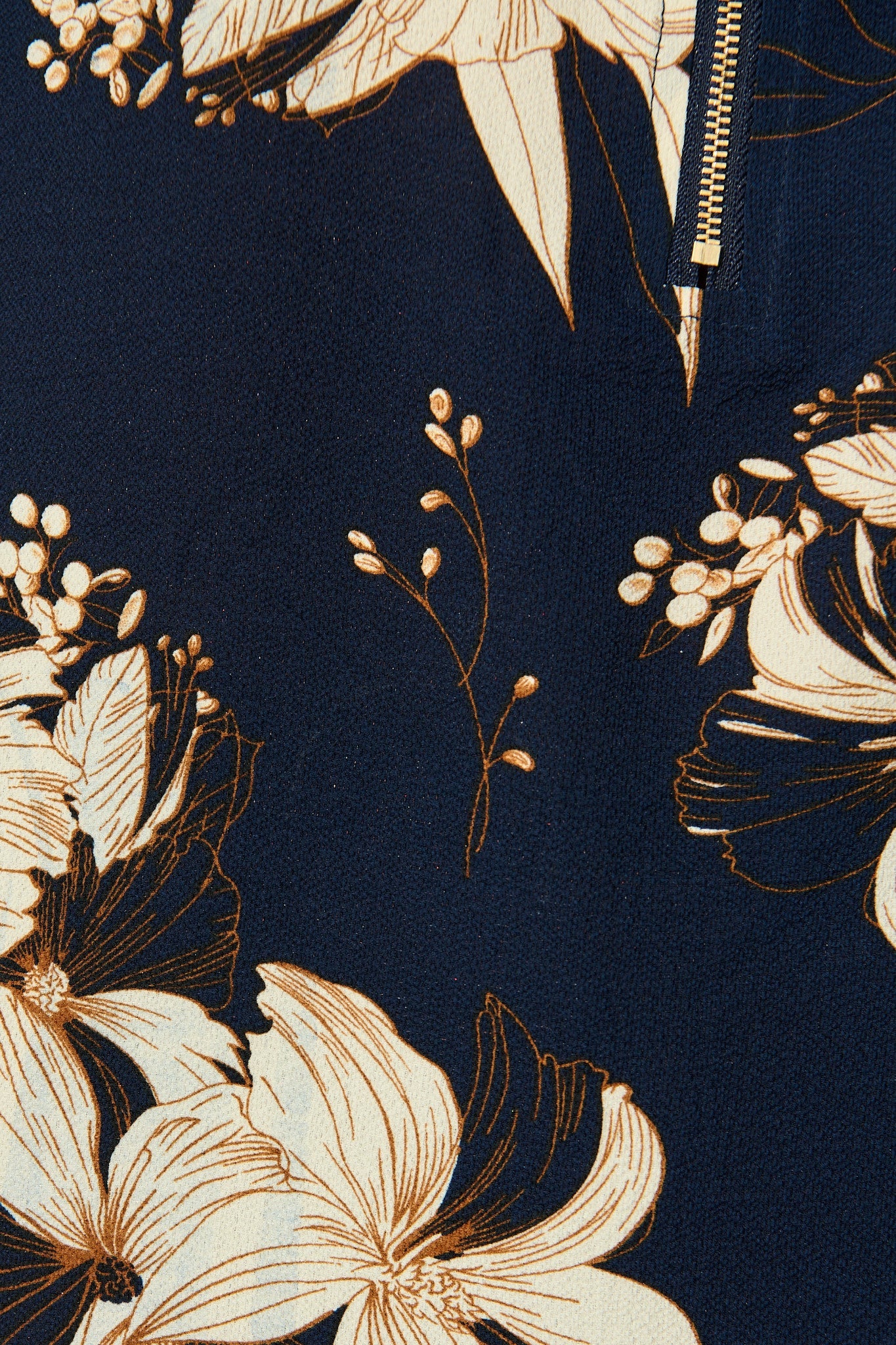 Viviani Zip Top in Navy with Cream Floral