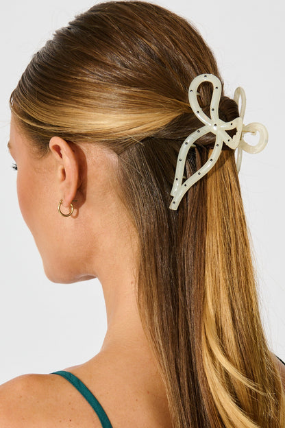 Tary Hair Claw in White With Black Polkadot