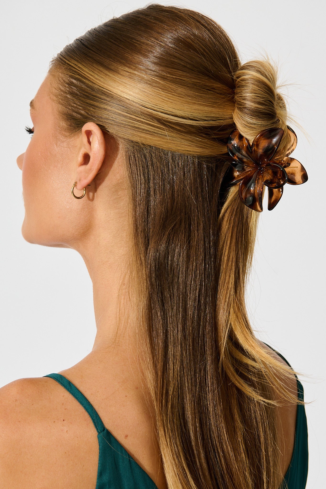 Frangipani Hair Claw in Brown Tortoise Shell