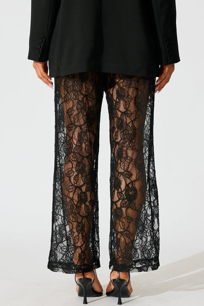 Soft Line Lace Pants In Black