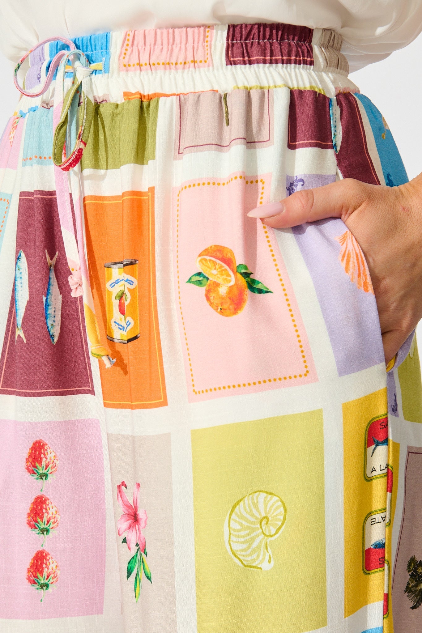 Club Riveria Pant in Multi Conversational Print