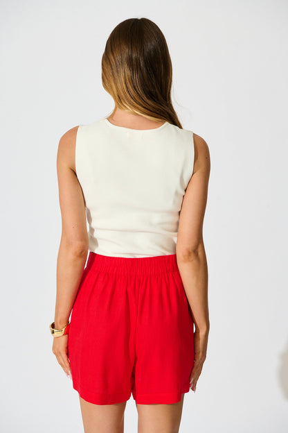 Sizzle Short in Red Linen Blend