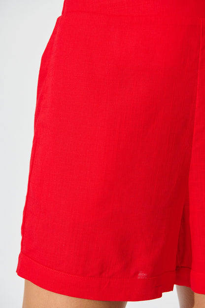 Sizzle Short in Red Linen Blend